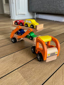 Autotransporter i træ med 4 biler