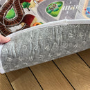 Stort Legetæppe - By/Trafik Motiv + 2 Plastbiler - 180x130 cm.