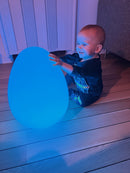 Ægget lampe med LED lys - 16 farver - Ø:30 cm - inkl fjernbetjening.
