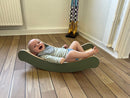 Balancebræt - Dusty green - FLEXA - Fra 6 mdr.