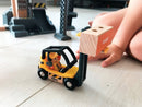BRIO 33887 Togbane - Løft & Læs med lagerbygning  - Fra 3 år. - Billede 1