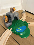 BRIO 33960 - Safarieventyrsæt, togbane - 26 dele - Fra 3 år. - Billede 1