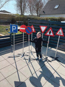 Færdselstavle Sæt - 7 skilte med fod - Alutoys. - Billede 1
