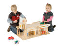 Garage i træ fra Educo - 77 x 50 x 47 cm. - Billede 1