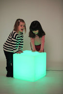 Kube med LED lys - 16 farver - 40 x 40 cm - inkl fjernbetjening. - Billede 1