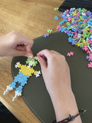 Plus Plus MINI Pastel - Metalkuffert med 600 brikker i Pastelfarve. - Billede 1