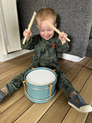 Trætromme med 2 trommestikker - FLEXA - Fra 2 år.