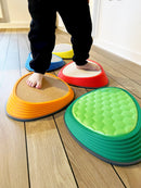 Tactile River Stones - Sæt med 5 taktile balancesten - Gonge - Fra 3 år.